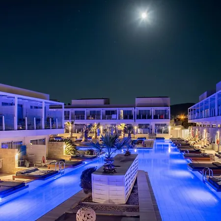 インシュラ アルバ ＆ スパ リゾート Análipsis