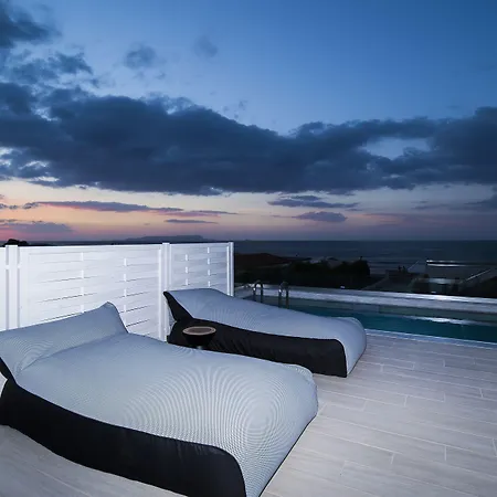 Insula Alba & (adults Only) Analipsi (Crete)